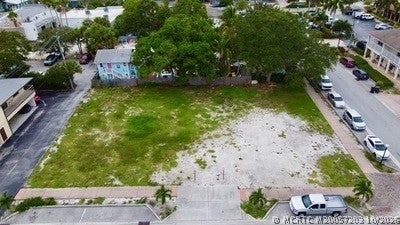Photo of 34 SE 6th Street, Stuart, FL 34994 (MLS # M20057203)