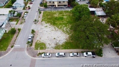 Photo of 34 SE 6th Street, Stuart, FL 34994 (MLS # M20057203)