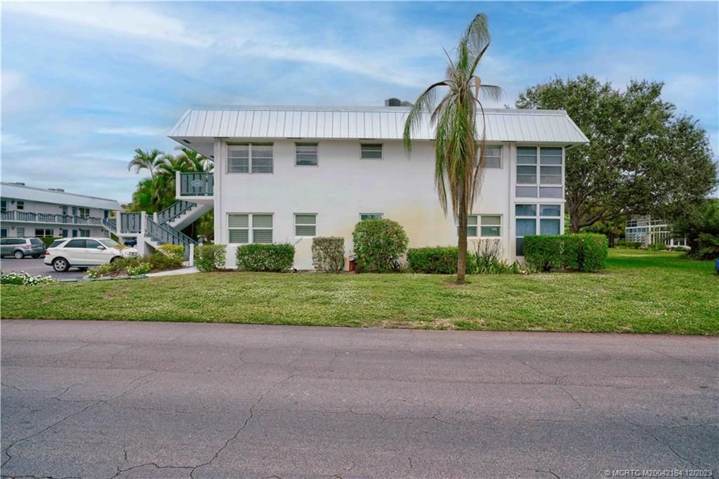 Photo of 2929 SE Ocean Boulevard #141-8, Stuart, FL 34996 (MLS # M20042164)