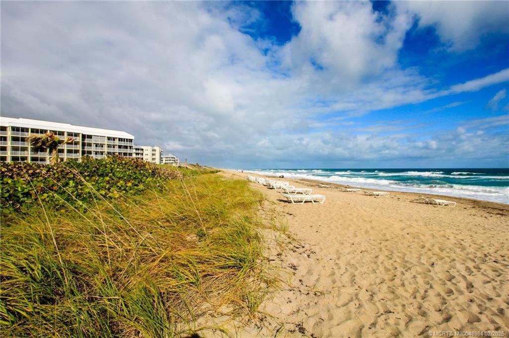 Stuart, Florida 34996, United States, 3 Bedrooms Bedrooms, ,3 BathroomsBathrooms,Residential,Active,8596