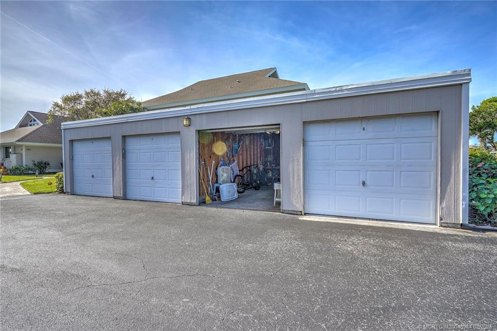 Stuart, Florida 34996, United States, 3 Bedrooms Bedrooms, ,3 BathroomsBathrooms,Residential,Active,8596