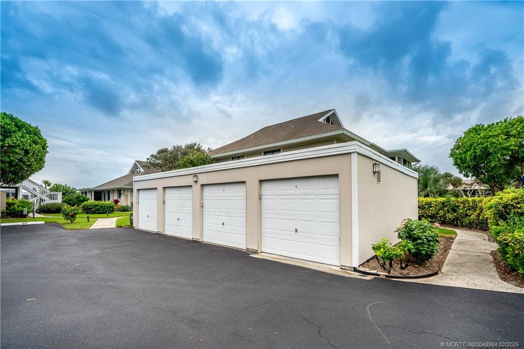 Stuart, Florida 34996, United States, 3 Bedrooms Bedrooms, ,3 BathroomsBathrooms,Residential,Active,8596