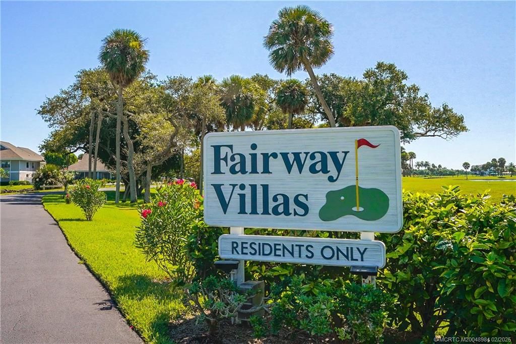 Photo of 310 NE Golfview Circle #310, Stuart, FL 34996 (MLS # M20048984)