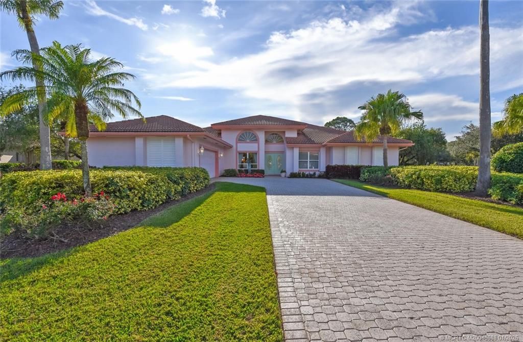 Photo of 4402 SW Dundee Court, Palm City, FL 34990 (MLS # M20048688)