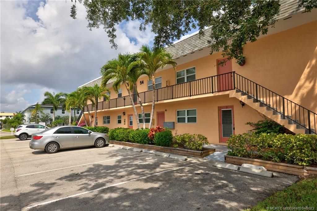Photo of 2950 SE Ocean Boulevard #54-1, Stuart, FL 34996 (MLS # M20038970)