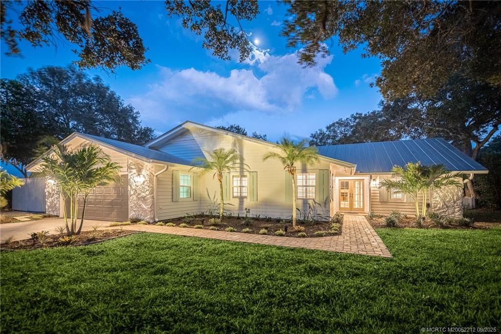 Photo of 23 Lantana Lane, Stuart, FL 34996 (MLS # M20052212)