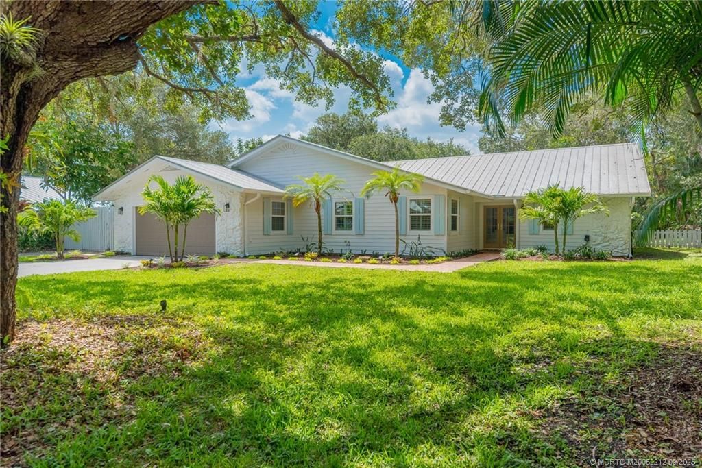 Photo of 23 Lantana Lane, Stuart, FL 34996 (MLS # M20052212)