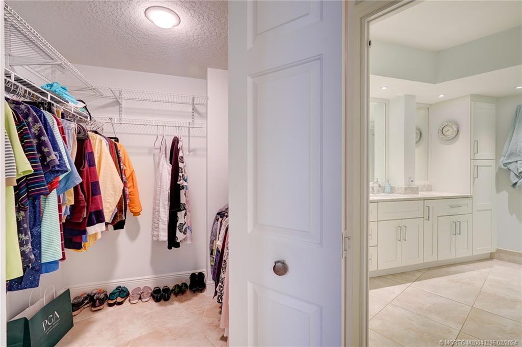 Stuart, Florida 34996, United States, 2 Bedrooms Bedrooms, ,2 BathroomsBathrooms,Residential,Active,65334