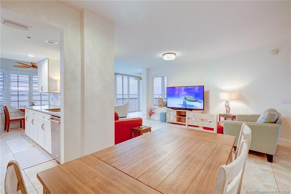 Stuart, Florida 34996, United States, 2 Bedrooms Bedrooms, ,2 BathroomsBathrooms,Residential,Active,65334