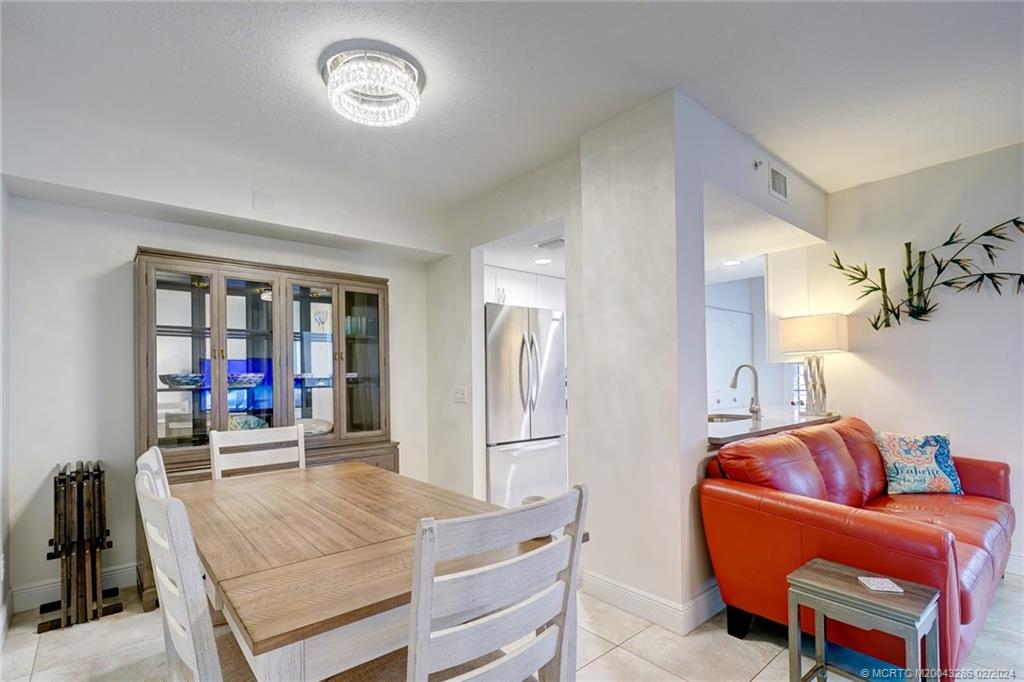 Stuart, Florida 34996, United States, 2 Bedrooms Bedrooms, ,2 BathroomsBathrooms,Residential,Active,65334