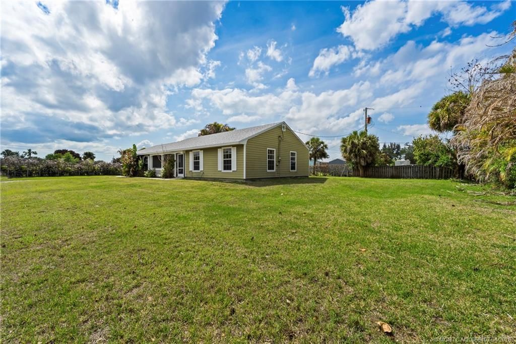 Photo of 6285 SE Highland Avenue, Stuart, FL 34997 (MLS # M20055407)