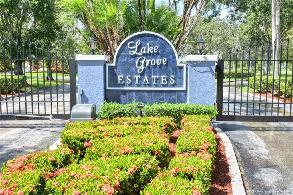 Photo of 4844 SW Lake Grove Circle, Palm City, FL 34990 (MLS # M20041249)