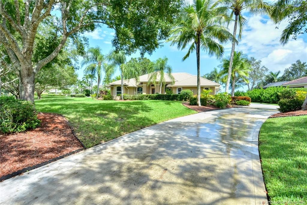 Photo of 4844 SW Lake Grove Circle, Palm City, FL 34990 (MLS # M20041249)