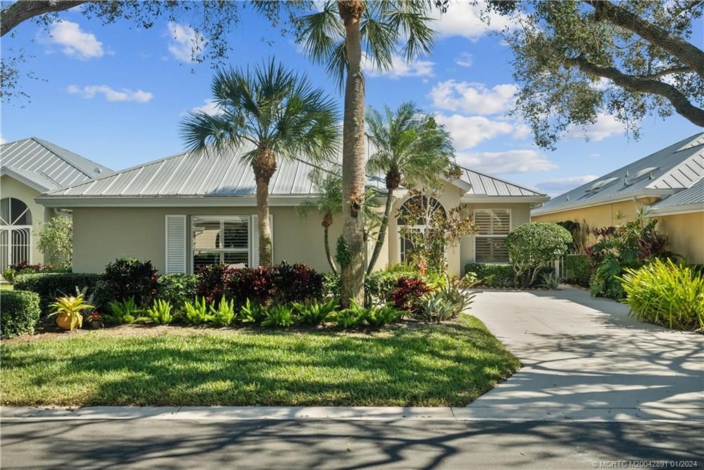 Photo of 2856 SW Brighton Way, Palm City, FL 34990 (MLS # M20042891)