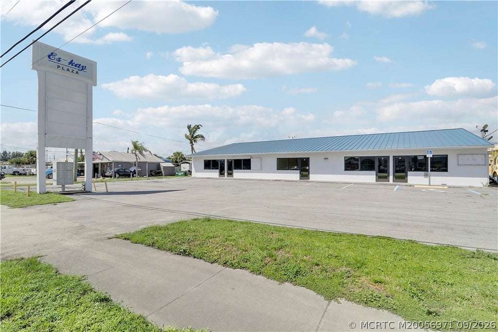 Photo of 3347 S US Highway 1 Highway, Fort Pierce, FL 34982 (MLS # M20056971)