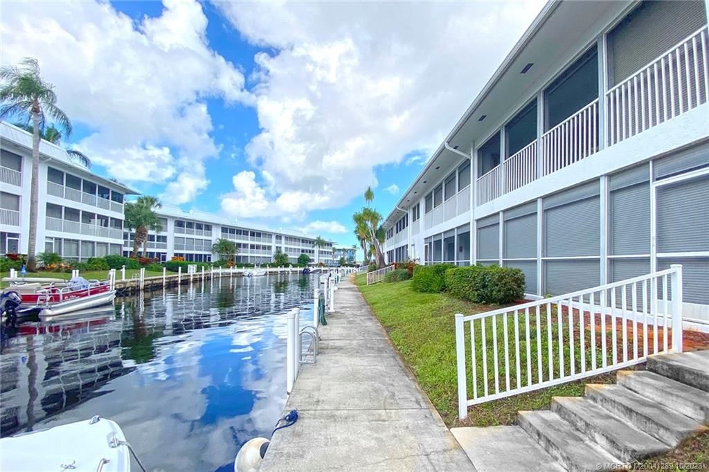 Photo of 1856 SW Palm City Road #202, Stuart, FL 34994 (MLS # M20041289)