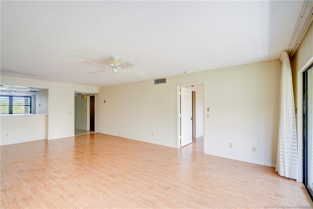 Stuart, Florida 34996, United States, 2 Bedrooms Bedrooms, ,2 BathroomsBathrooms,Residential,Active,170557