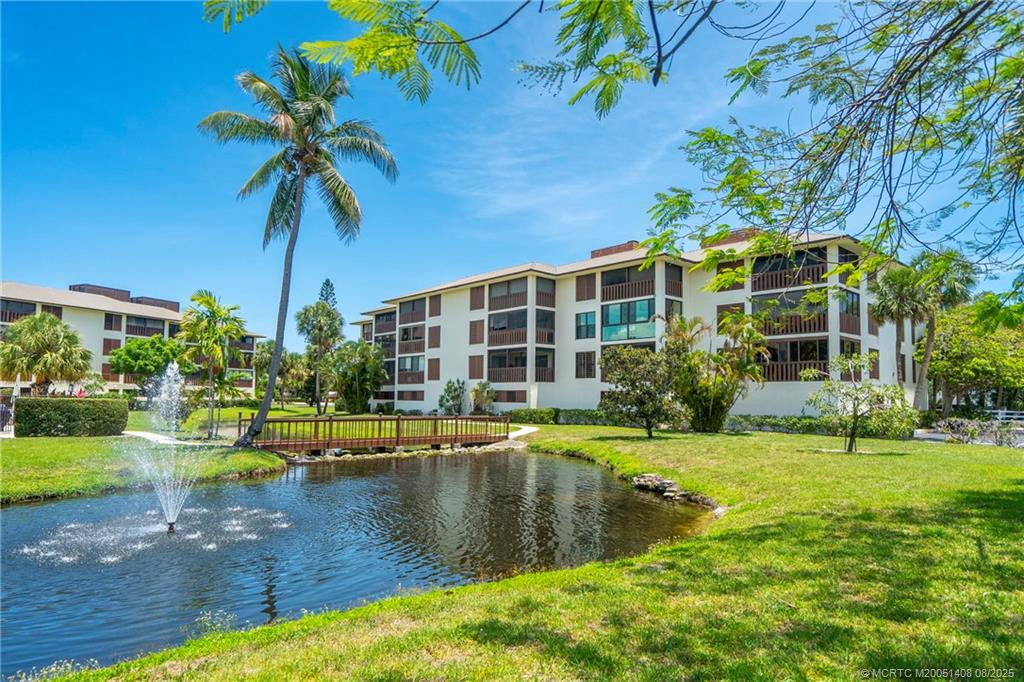 Stuart, Florida 34996, United States, 2 Bedrooms Bedrooms, ,2 BathroomsBathrooms,Residential,Active,170557