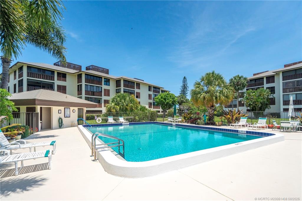 Stuart, Florida 34996, United States, 2 Bedrooms Bedrooms, ,2 BathroomsBathrooms,Residential,Active,170557