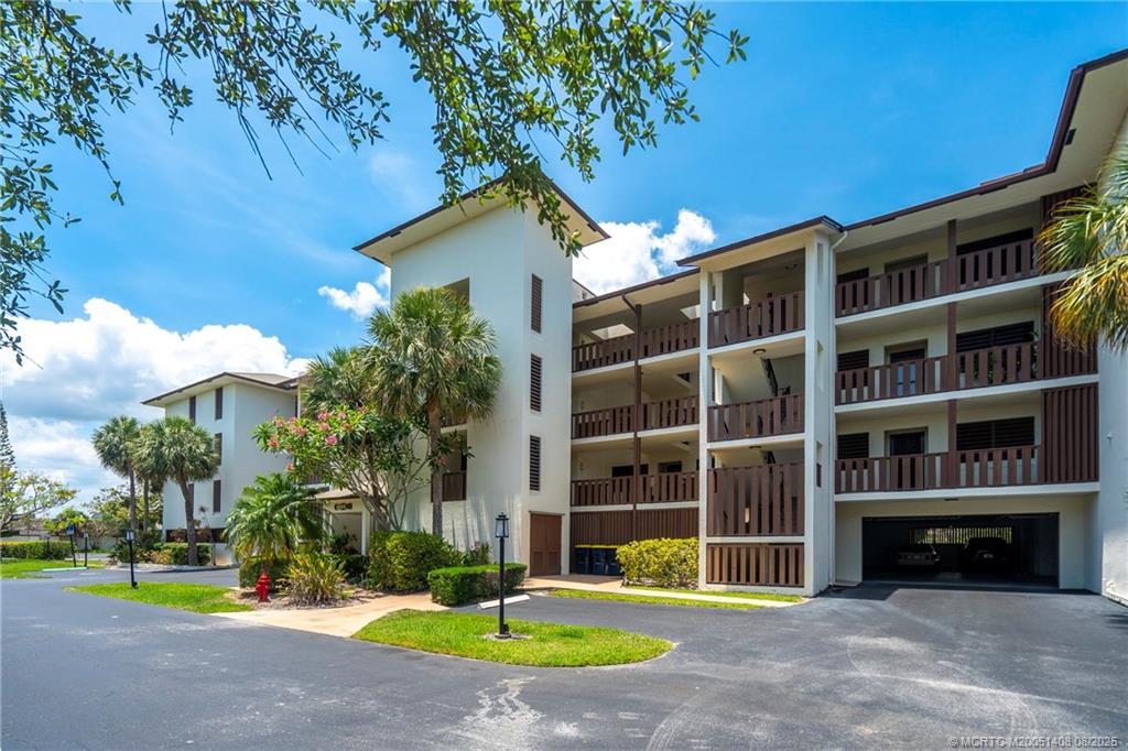 Stuart, Florida 34996, United States, 2 Bedrooms Bedrooms, ,2 BathroomsBathrooms,Residential,Active,170557