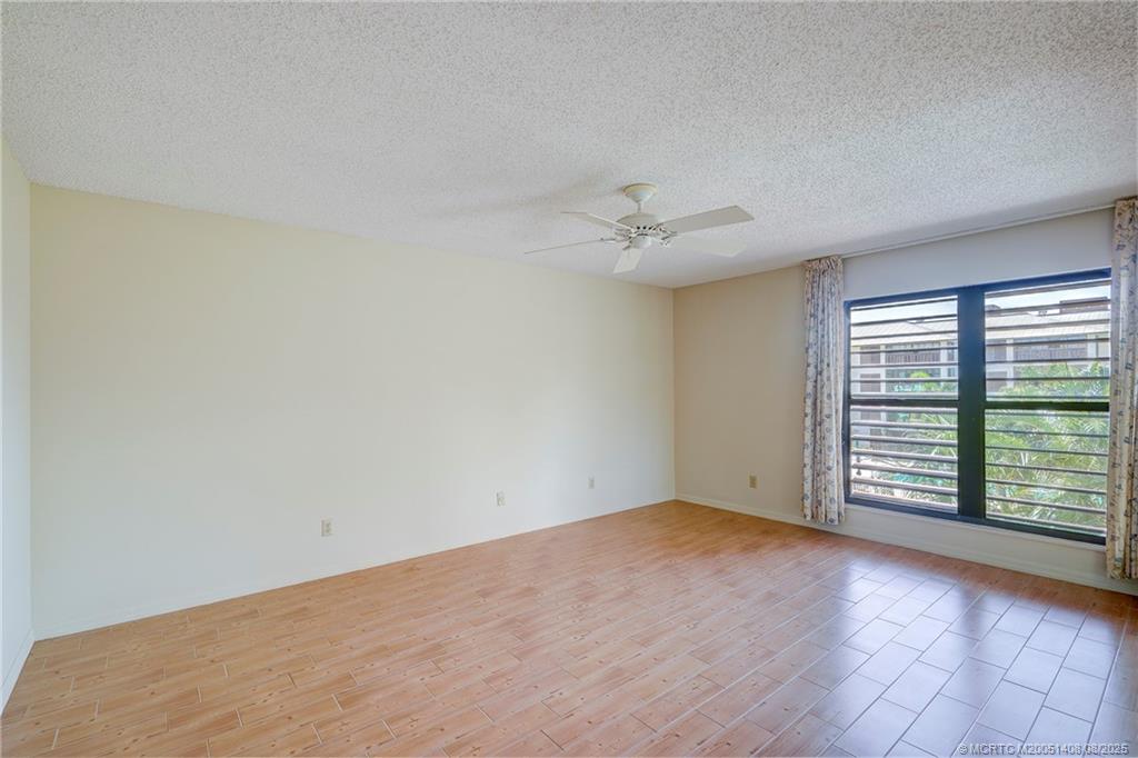 Stuart, Florida 34996, United States, 2 Bedrooms Bedrooms, ,2 BathroomsBathrooms,Residential,Active,170557