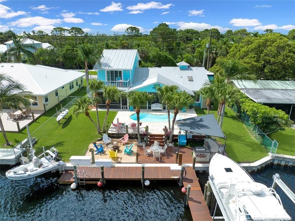 Photo of 1739 SW Dyer Point Road, Palm City, FL 34990 (MLS # M20039648)