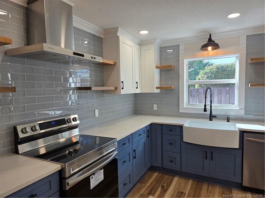 Photo of 420 SW 7th Street, Stuart, FL 34994 (MLS # M20047475)