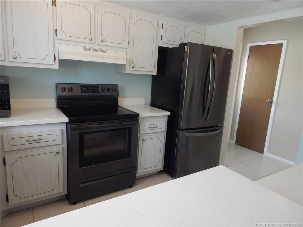 Stuart, Florida 34996, United States, 2 Bedrooms Bedrooms, ,2 BathroomsBathrooms,Residential,Active,152355