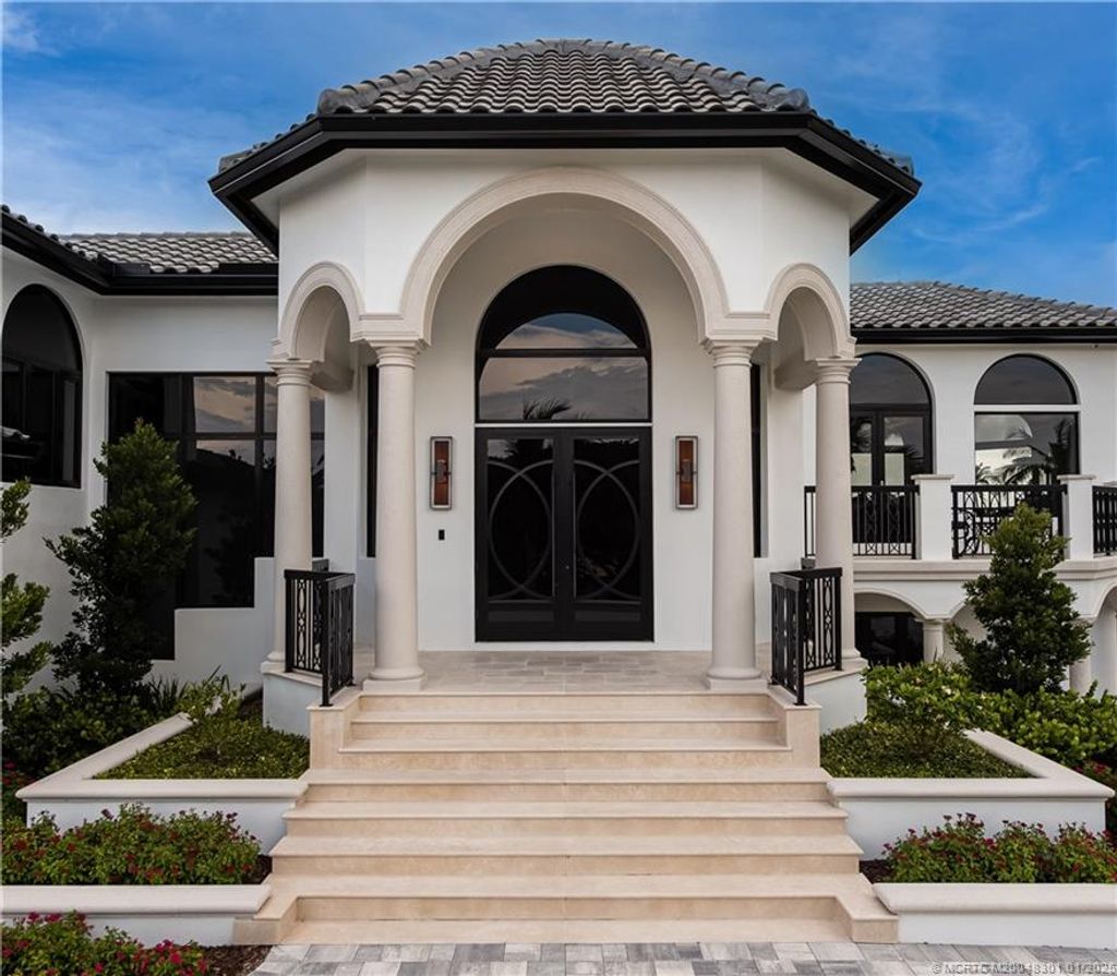 Photo of 3057 SE Dune Drive, Stuart, FL 34996 (MLS # M20048301)