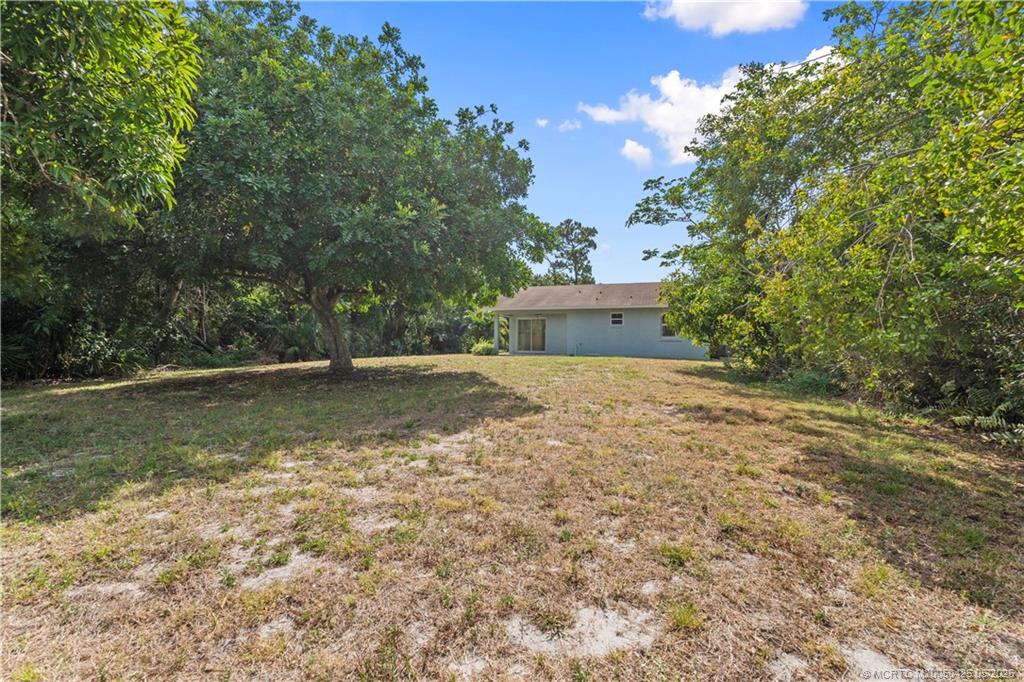 Stuart, Florida 34997, United States, 2 Bedrooms Bedrooms, ,2 BathroomsBathrooms,Residential,Pending,123660