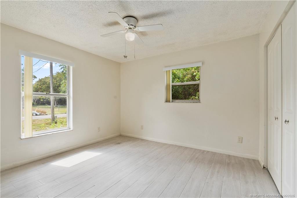 Stuart, Florida 34997, United States, 2 Bedrooms Bedrooms, ,2 BathroomsBathrooms,Residential,Pending,123660