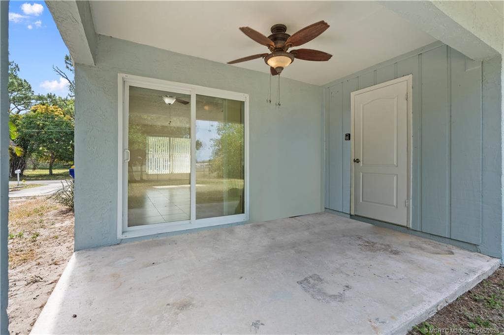 Stuart, Florida 34997, United States, 2 Bedrooms Bedrooms, ,2 BathroomsBathrooms,Residential,Pending,123660