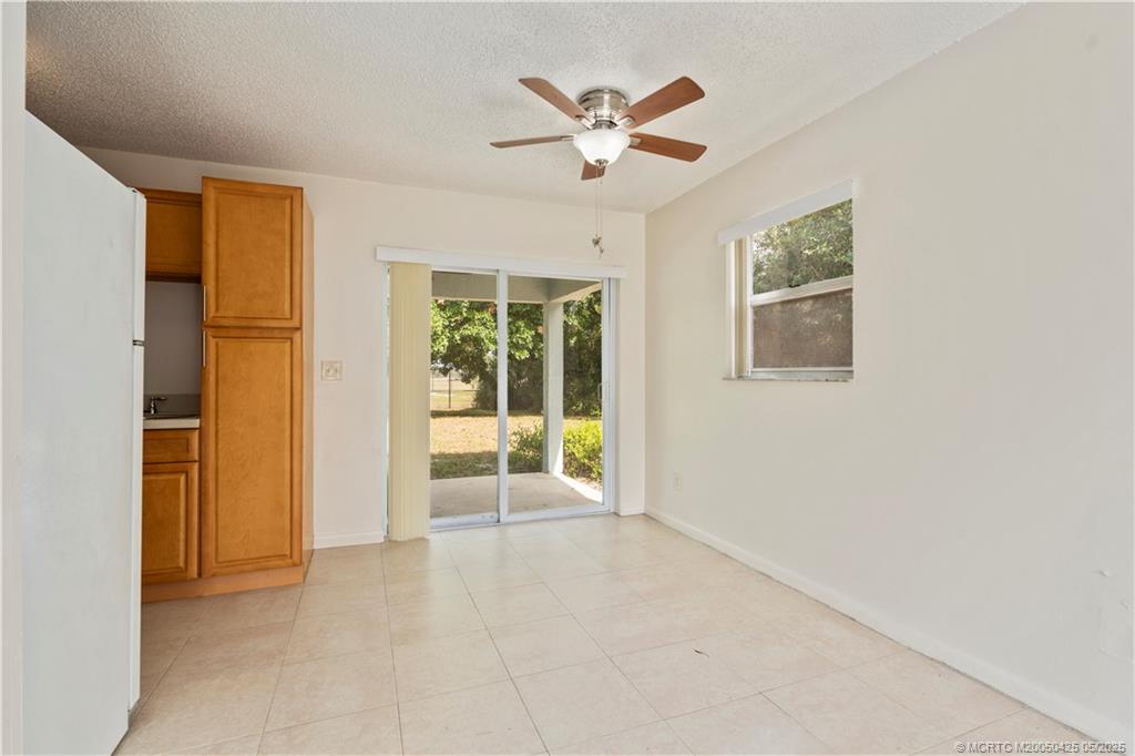 Stuart, Florida 34997, United States, 2 Bedrooms Bedrooms, ,2 BathroomsBathrooms,Residential,Pending,123660
