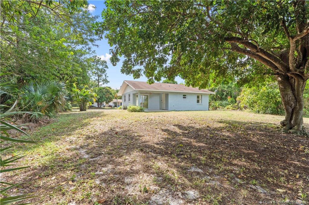 Stuart, Florida 34997, United States, 2 Bedrooms Bedrooms, ,2 BathroomsBathrooms,Residential,Pending,123660