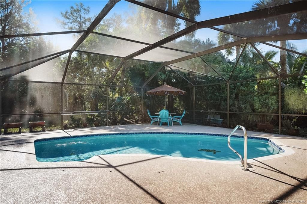 Photo of 2304 SW Parkridge Place, Palm City, FL 34990 (MLS # M20048470)