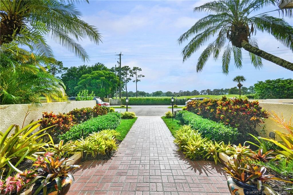 Stuart, Florida 34996, United States, 2 Bedrooms Bedrooms, ,2 BathroomsBathrooms,Residential,Active,52910