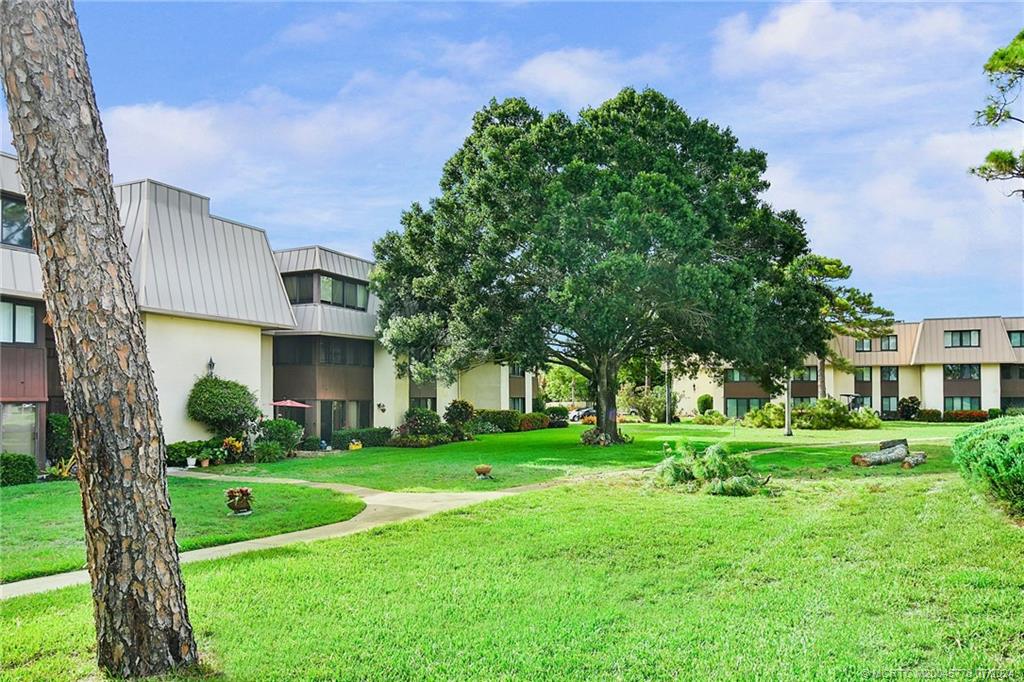 Stuart, Florida 34996, United States, 2 Bedrooms Bedrooms, ,2 BathroomsBathrooms,Residential,Active,52910