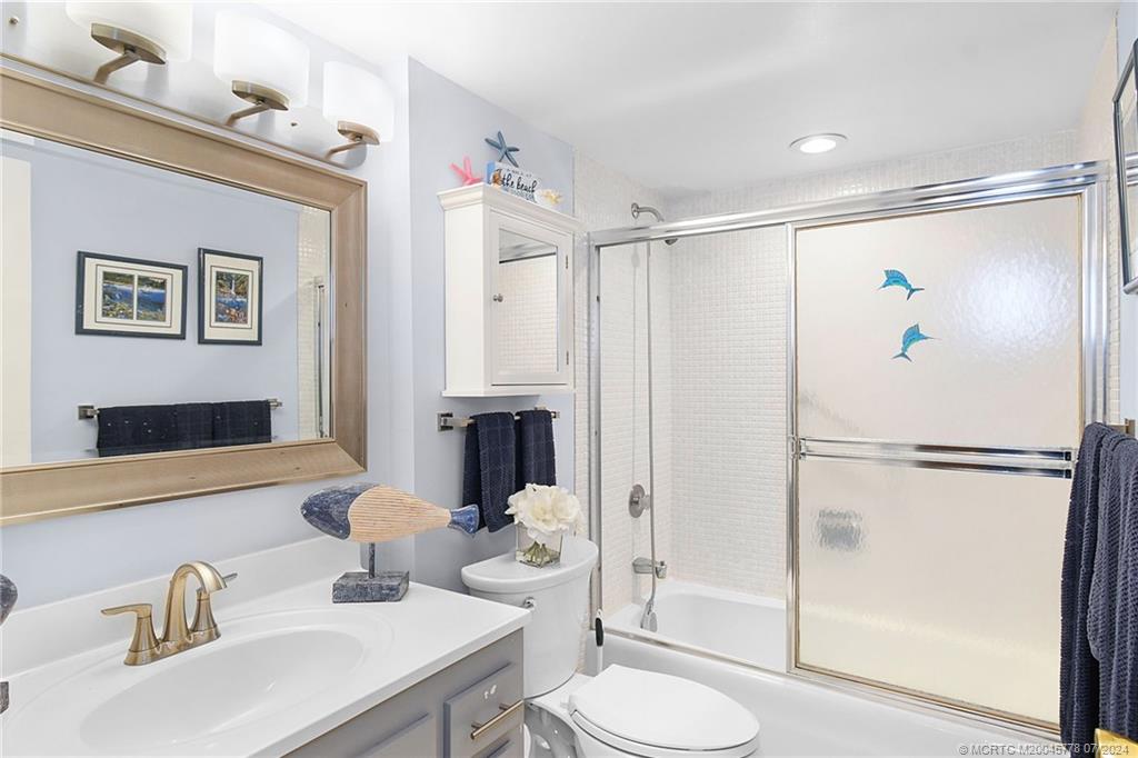 Stuart, Florida 34996, United States, 2 Bedrooms Bedrooms, ,2 BathroomsBathrooms,Residential,Active,52910