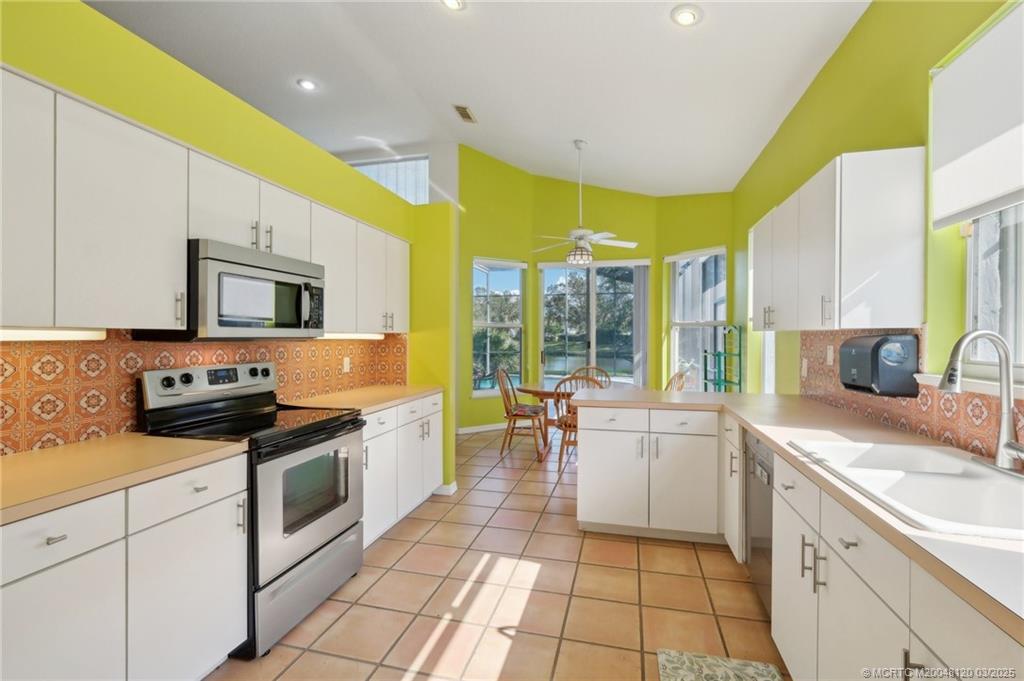 Port Saint Lucie, Florida 34986, United States, 3 Bedrooms Bedrooms, ,2 BathroomsBathrooms,Residential,Active,24997