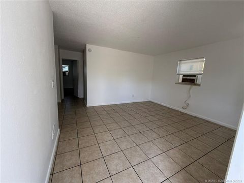 Photo of 1865 40th Avenue #1, Vero Beach, FL 32960 (MLS # M20055781)