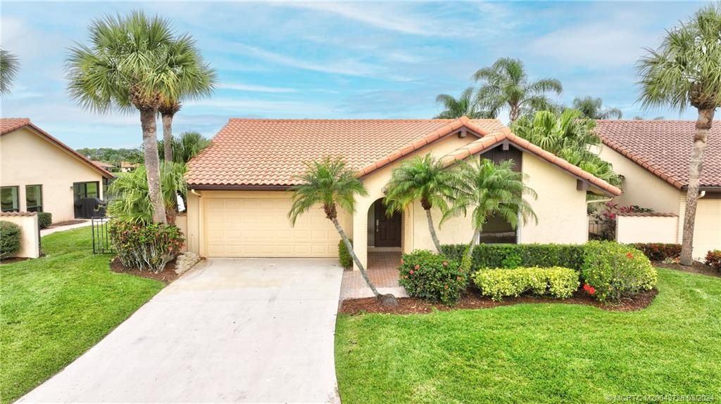 Photo of 3361 SW Bobalink Way, Palm City, FL 34990 (MLS # M20043728)