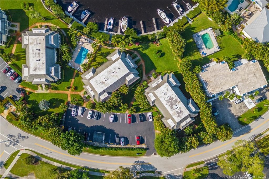 Photo of 964 NW Spruce Ridge Drive #D1, Stuart, FL 34994 (MLS # M20042096)