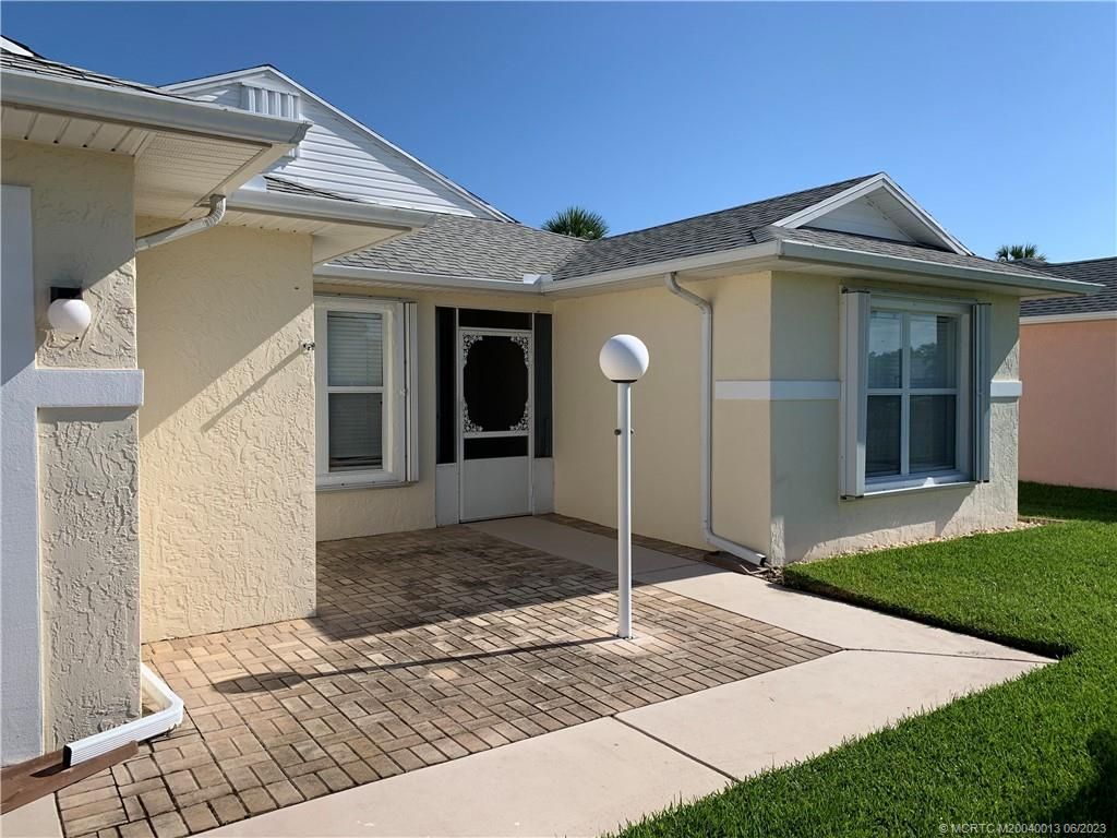 Photo of 436 European Lane, Fort Pierce, FL 34982 (MLS # M20040013)