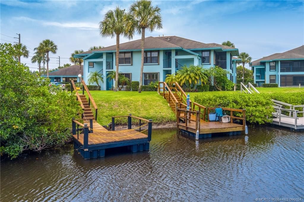 Photo of 950 S Kanner Highway #UN105, Stuart, FL 34994 (MLS # M20044922)