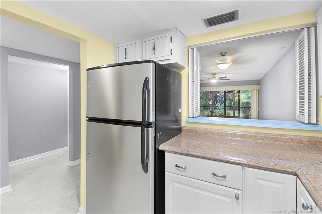 Stuart, Florida 34996, United States, 2 Bedrooms Bedrooms, ,2 BathroomsBathrooms,Residential,Active,91476