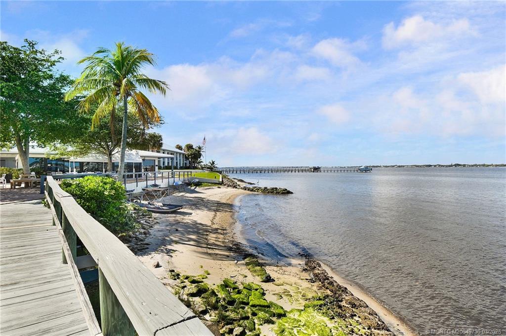 Stuart, Florida 34996, United States, 2 Bedrooms Bedrooms, ,2 BathroomsBathrooms,Residential,Active,91476