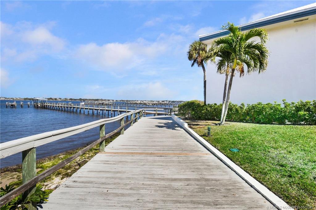 Stuart, Florida 34996, United States, 2 Bedrooms Bedrooms, ,2 BathroomsBathrooms,Residential,Active,91476