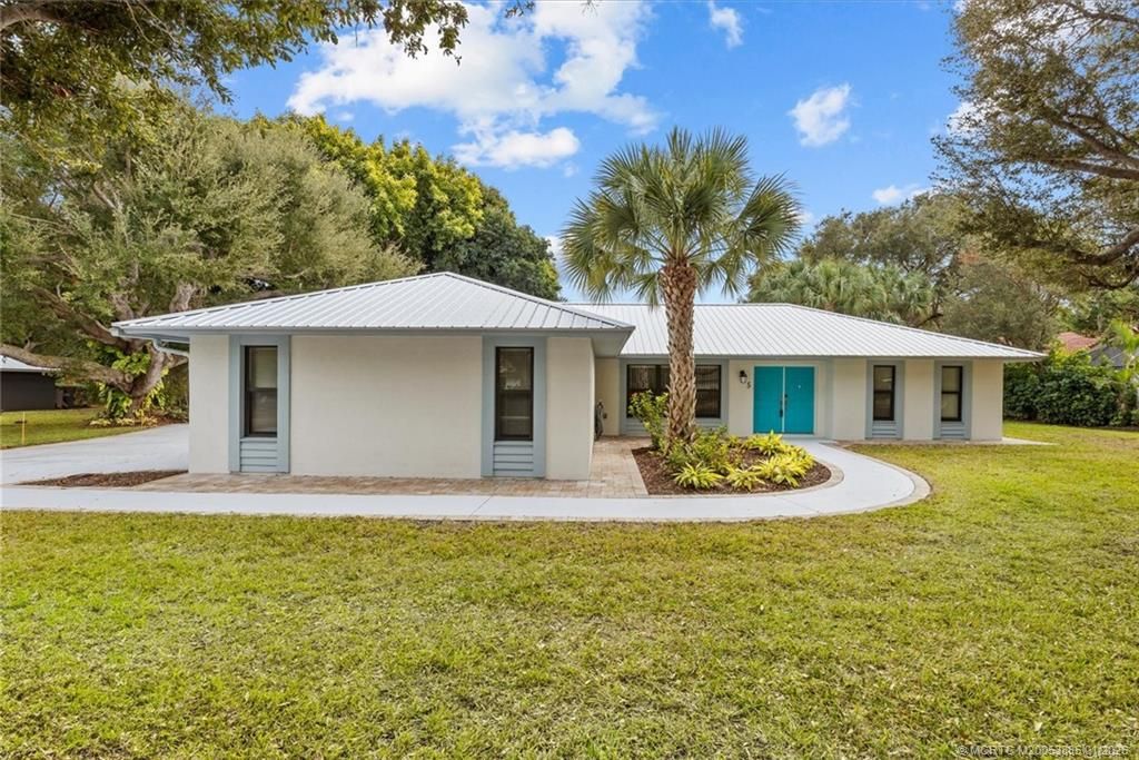 Photo of 5 Copaire Road, Stuart, FL 34996 (MLS # M20053885)