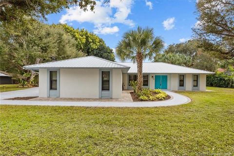 Photo of 5 Copaire Road, Stuart, FL 34996 (MLS # M20053885)