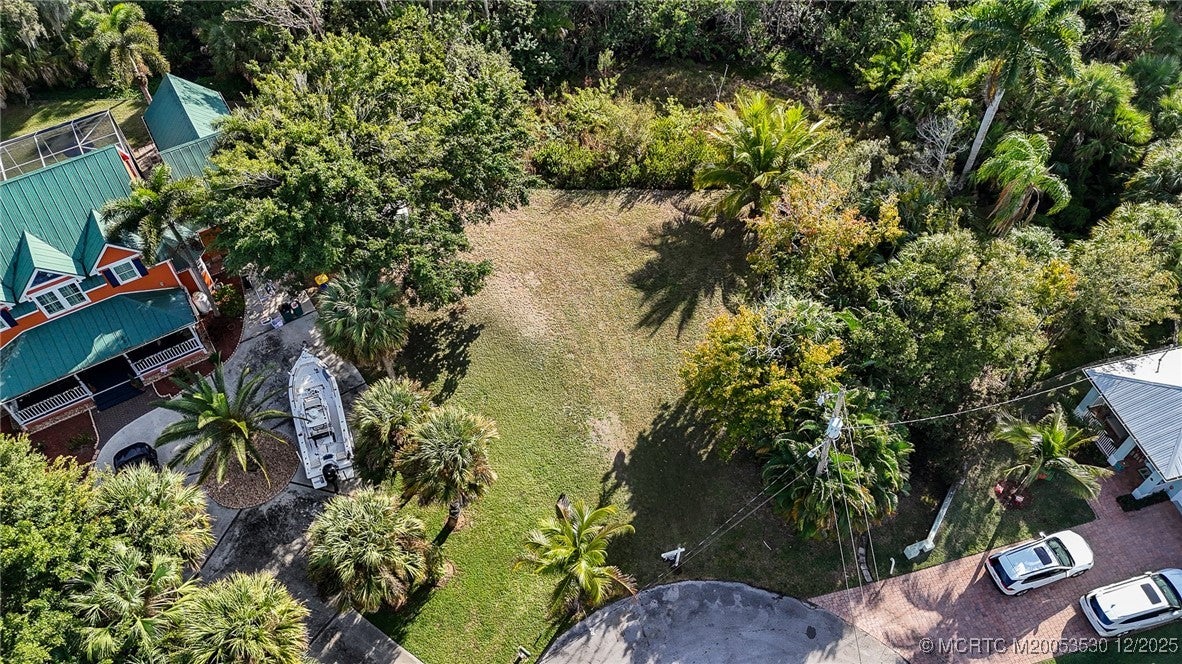 532 SW Marion Court